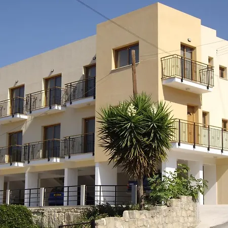 Andris Heights Apartamento *
